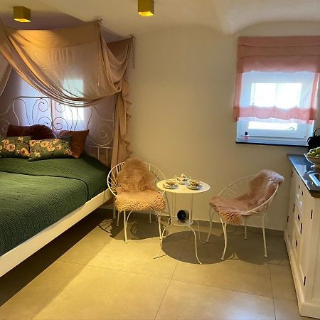 Luxus Ferienwohnung Mit Whirlpool Runkel Luaran gambar
