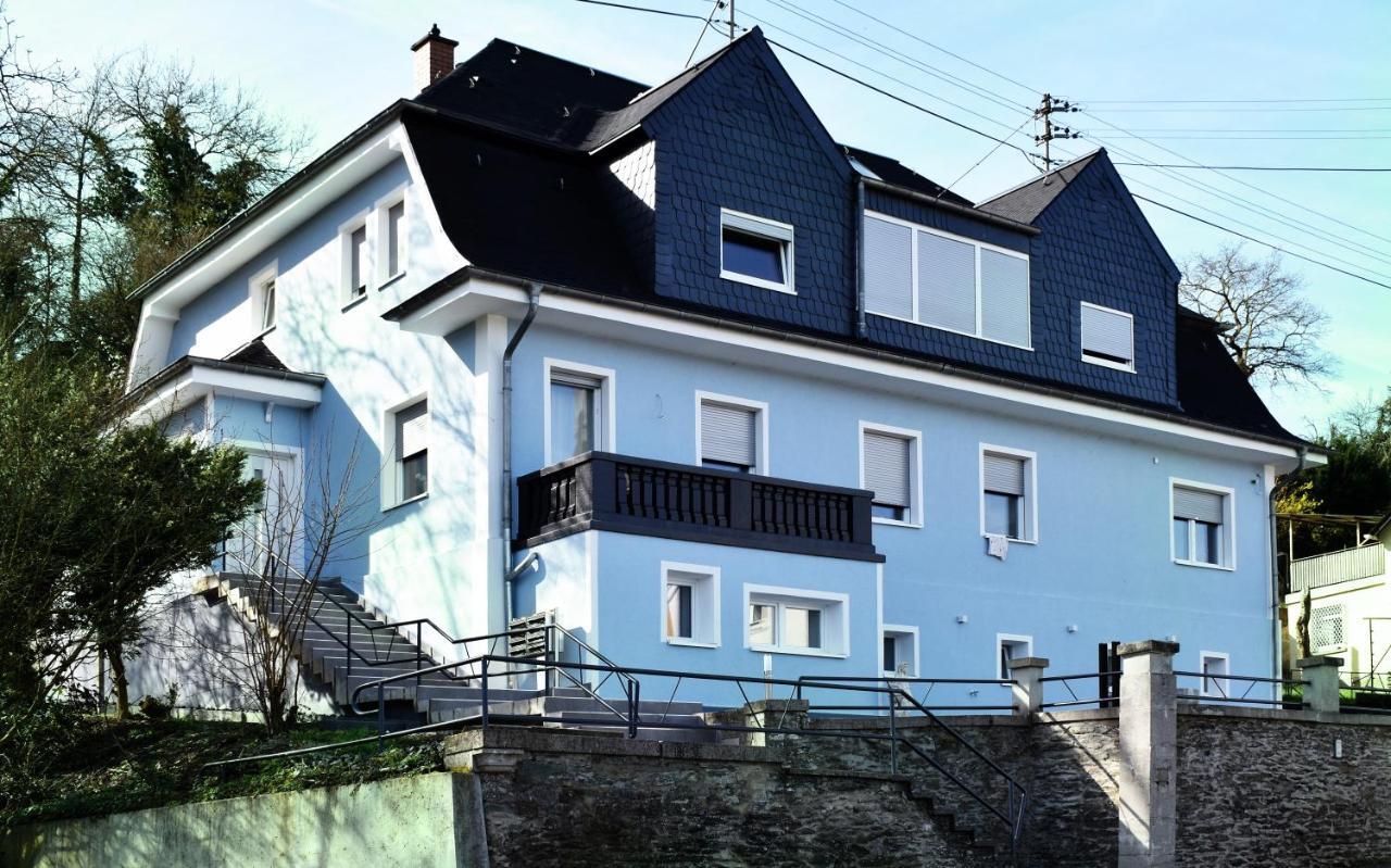 Luxus Ferienwohnung Mit Whirlpool Runkel Luaran gambar